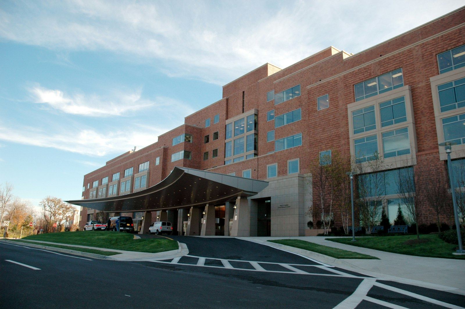 Fachada de hospital
